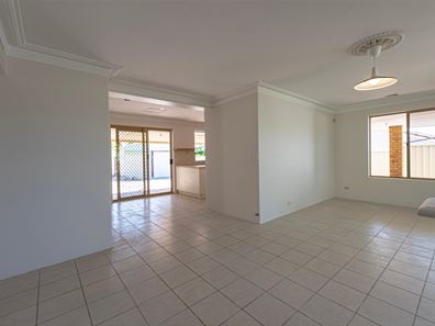 6 Chenile Mews, Mirrabooka WA 6061