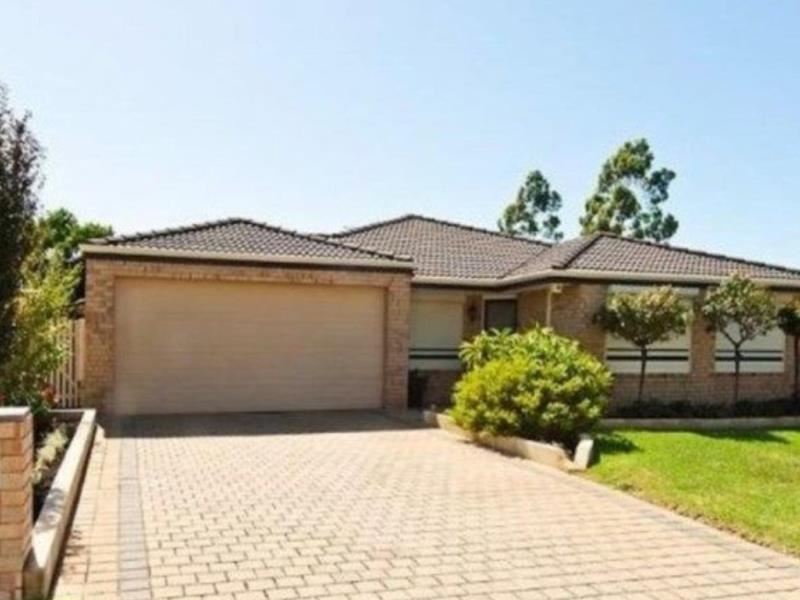 16 Bremer Ct, Jane Brook WA 6056