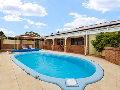 18 Kingsford Court, Port Kennedy WA 6172