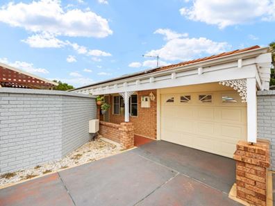 18 Kingsford Court, Port Kennedy WA 6172