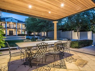 7 Philip Road, Dalkeith WA 6009