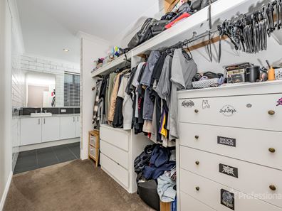 36 Revolution Avenue, Eglinton WA 6034