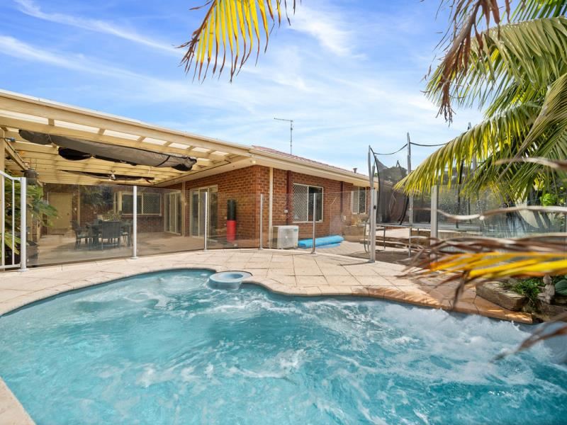 16 Woodville Heights, Hillarys WA 6025