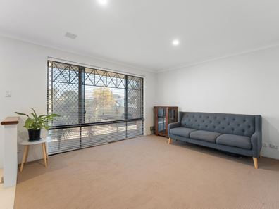 17 Ceri Close, Port Kennedy WA 6172