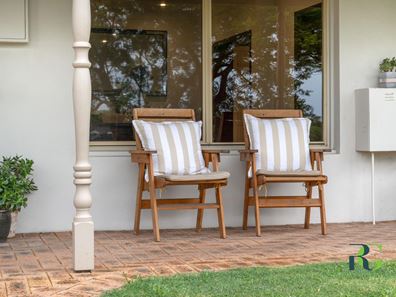 46 Coleman Crescent, Melville WA 6156