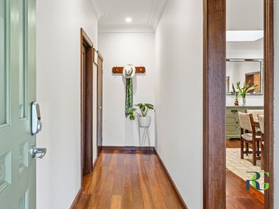 46 Coleman Crescent, Melville WA 6156
