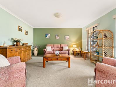 33 Ellendale Street, Golden Bay WA 6174