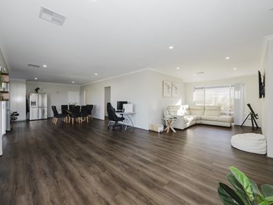 41 Viridian Boulevard, Eglinton WA 6034