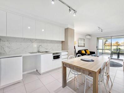 6/24 Westralia Gardens, Rockingham WA 6168