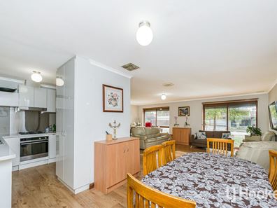 17 Ripplewood Avenue, Thornlie WA 6108