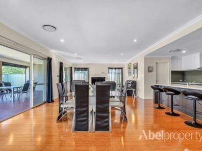 6 Kemp Court, Helena Valley WA 6056