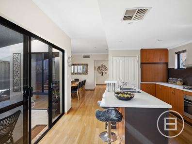 19 Edinboro Street, Mount Hawthorn WA 6016