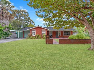 45 Waratah Drive, Camillo WA 6111