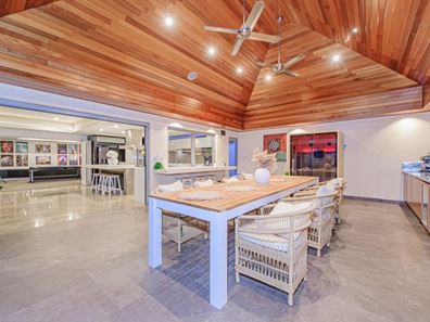 8 Alcaston Road, Harrisdale WA 6112