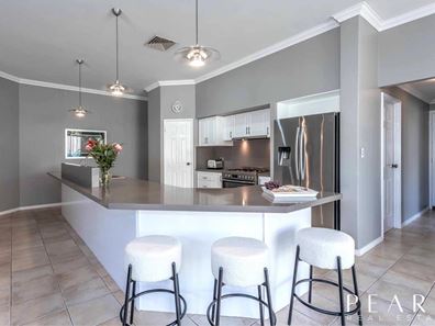 68 Golf Links Drive, Carramar WA 6031