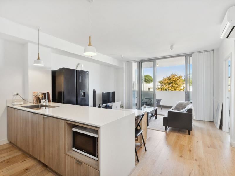 11/10 Angove Street, North Perth