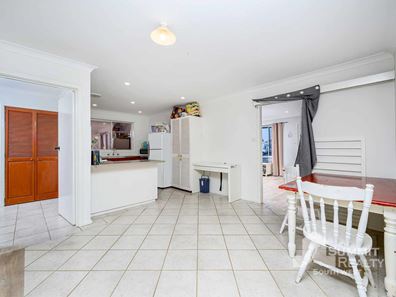 20 Kinkella Drive, Carey Park WA 6230