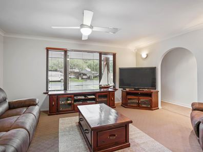 41 Parkfield Road, Kelmscott WA 6111