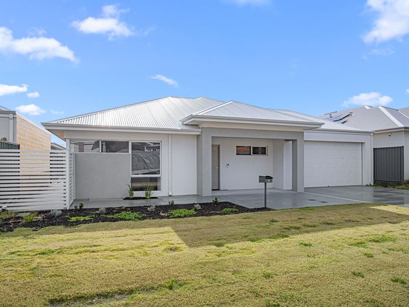 6 Swiftshire Road, Madora Bay WA 6210