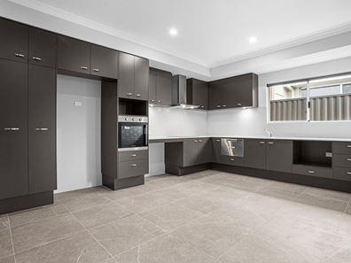 6 Swiftshire Road, Madora Bay WA 6210