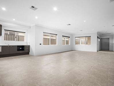 6 Swiftshire Road, Madora Bay WA 6210