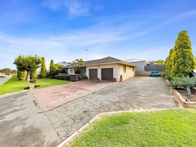 12 Barrington Street, Spearwood WA 6163
