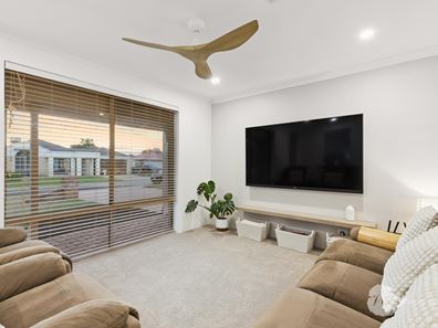 17 Springbrook Avenue, Ellenbrook WA 6069