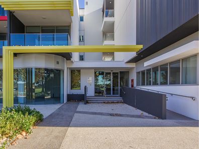 21/95 Chalgrove Avenue, Rockingham WA 6168
