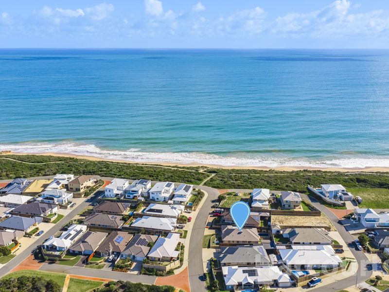 14 Torwood Edge, Halls Head WA 6210