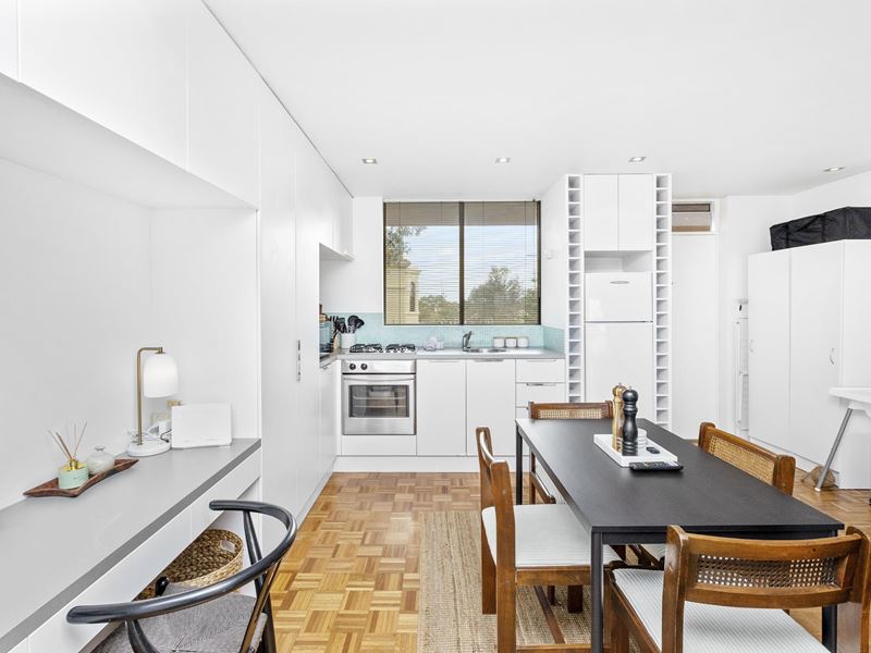 25/21 Harvest Road, North Fremantle WA 6159