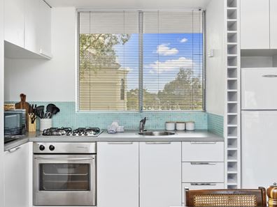 25/21 Harvest Road, North Fremantle WA 6159