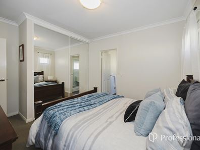 52B Barnes Street, Innaloo WA 6018