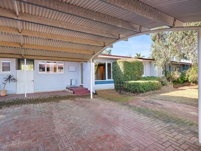 15H Calvert Way, Girrawheen WA 6064