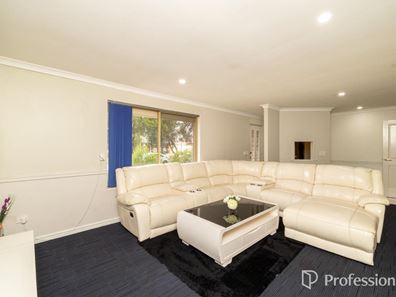 1 Quail Court, Brookdale WA 6112