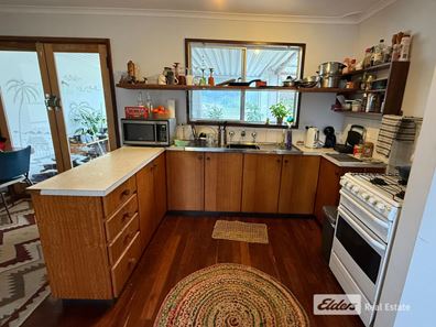 31 Wilson Street, Little Grove WA 6330