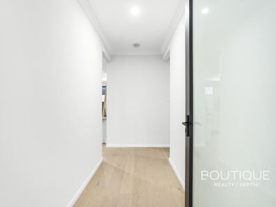 1/100 Montgomery Avenue, Mount Claremont WA 6010