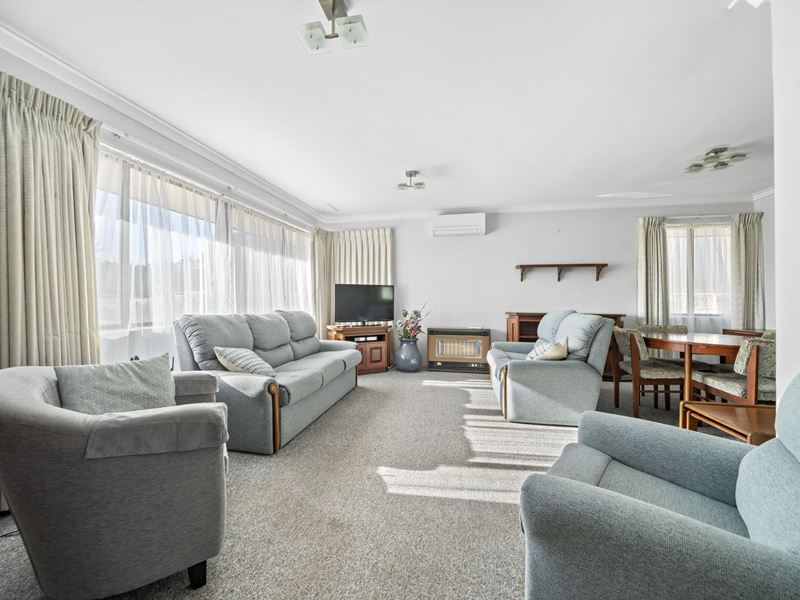 15 Glenn Place, Duncraig WA 6023