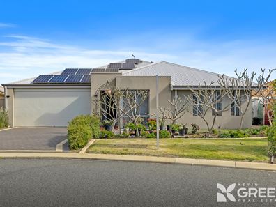 13 Rochdale Circle, Meadow Springs WA 6210