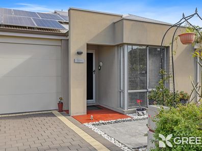 13 Rochdale Circle, Meadow Springs WA 6210