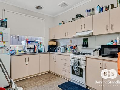 25 Yorla Road, Carey Park WA 6230