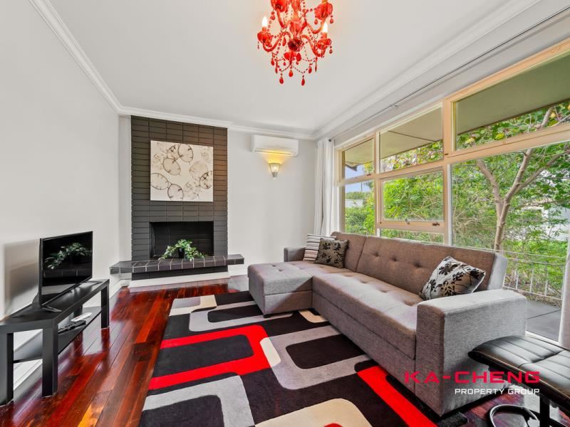 9 Lincoln Road, Morley WA 6062
