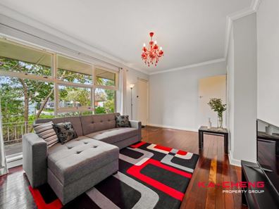 9 Lincoln Road, Morley WA 6062
