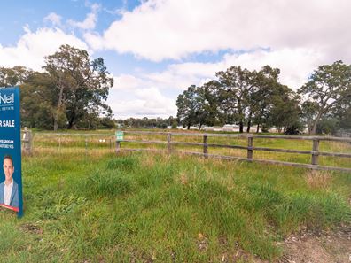 13 Woodstock Place, Darling Downs WA 6122