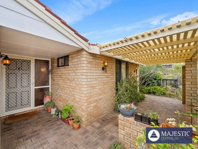 11 Nunn Close, Bateman WA 6150