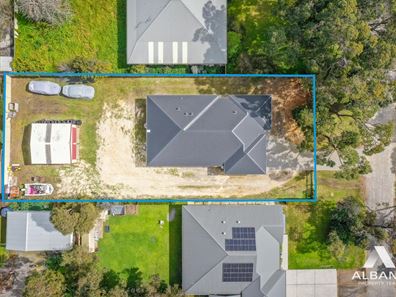 77 McKail Street, Orana WA 6330
