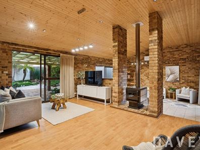 26 Cromford Way, Carine WA 6020