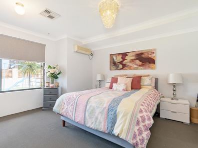 26 Macalpine Retreat, Kinross WA 6028
