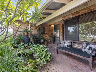 38 Angler Way, Sorrento WA 6020