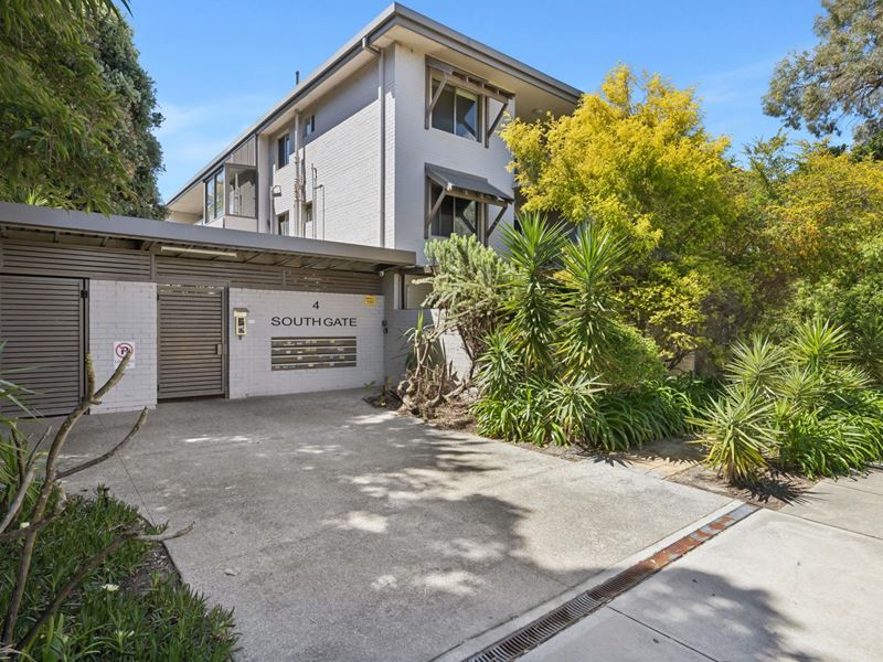9/4 Comer Street, Como WA 6152