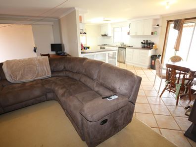 14 Goodenia Crt, Kambalda West WA 6442